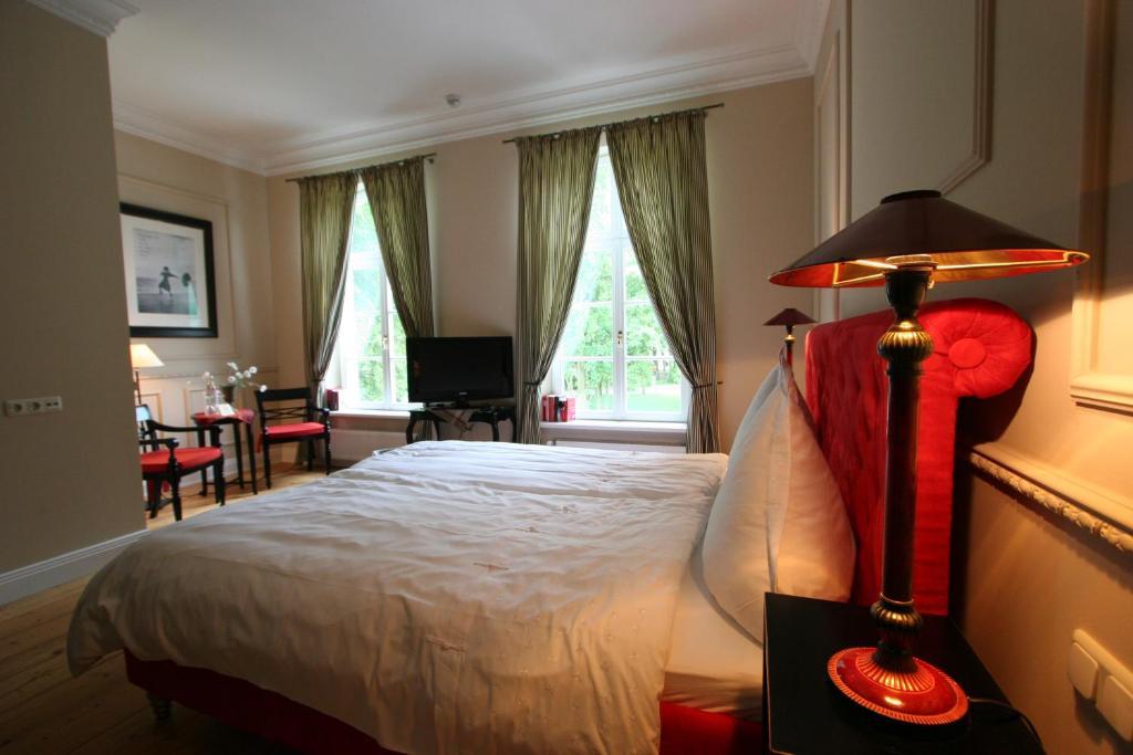 Hotel Hochzeitshaus Аурих Стая снимка