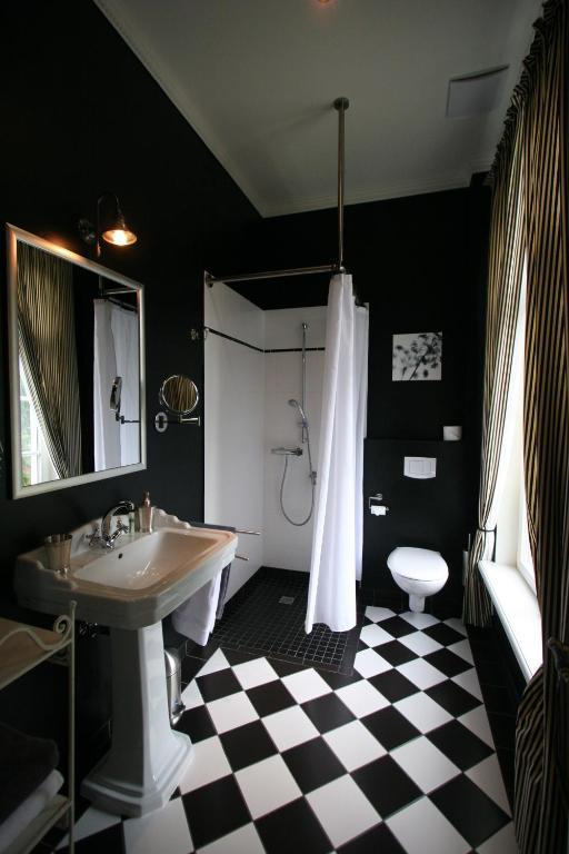 Hotel Hochzeitshaus Аурих Екстериор снимка